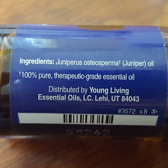 Young Living Juniper Essential Oil, 15 mL - Picture 2 of 2